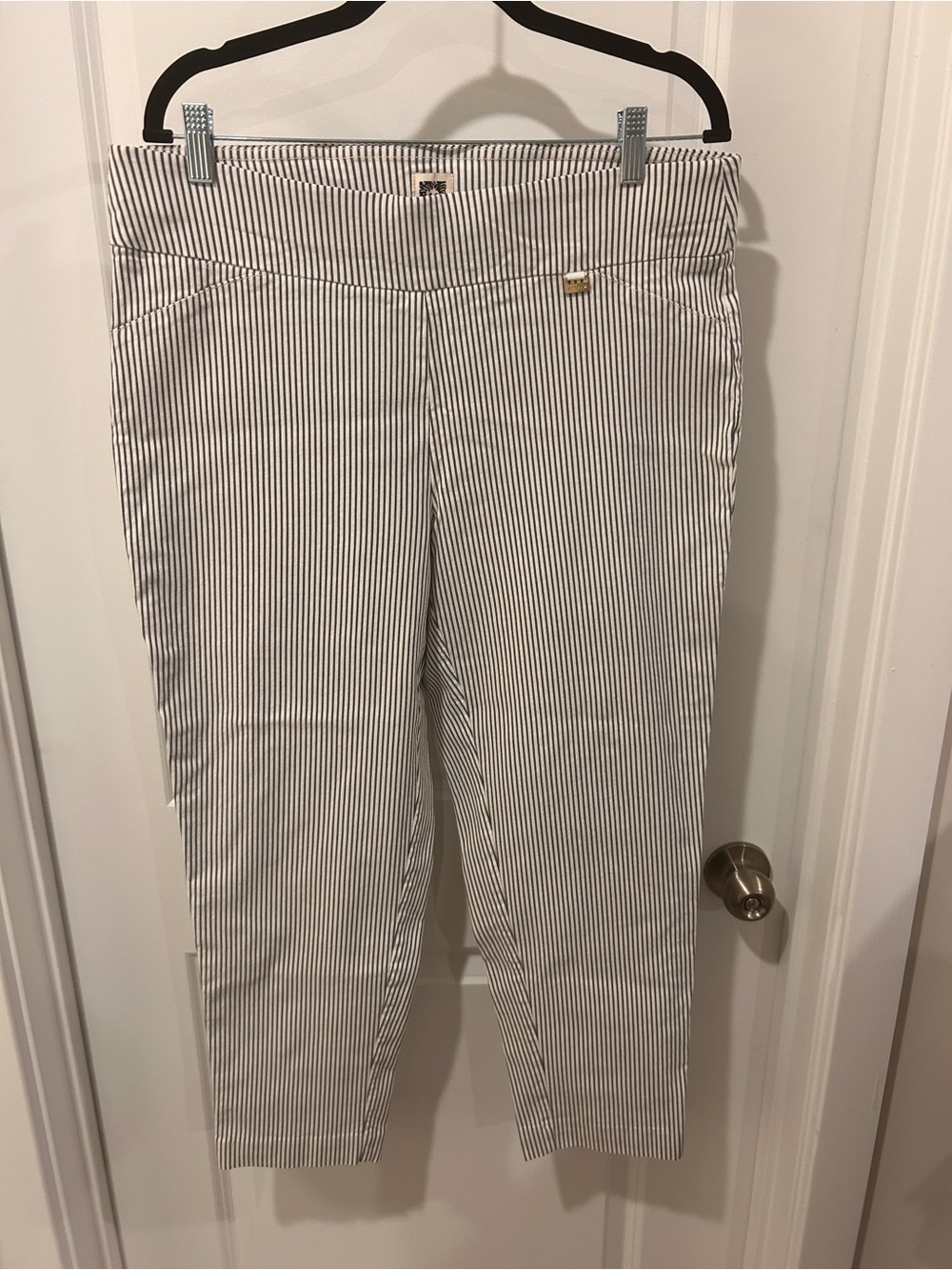 Anne Klein Black, Dk Gray & White Striped Cropped Jeans